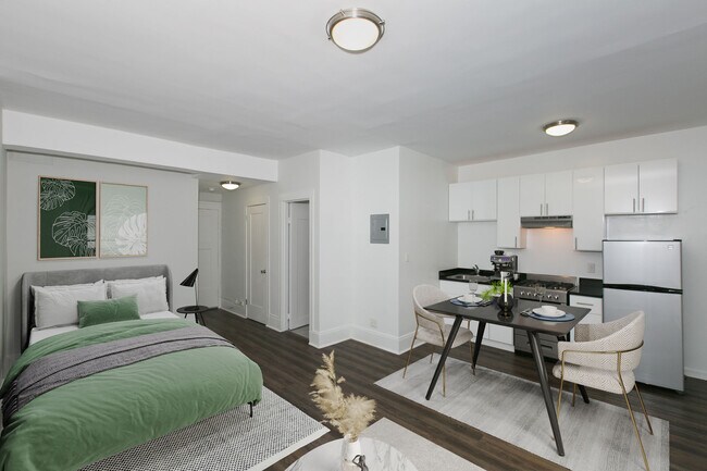 Interior Photo - 516 Ellis