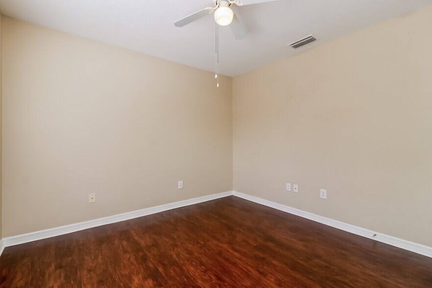 Building Photo - 5612 Terrain De Golf Dr