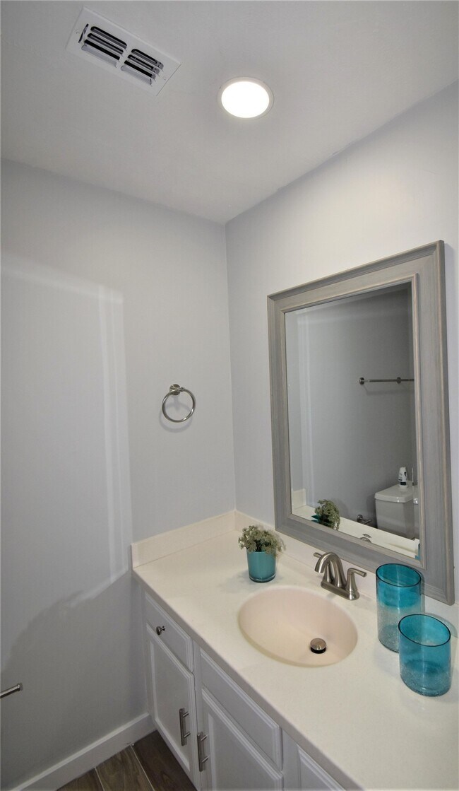 Building Photo - 18058 Brooknoll Dr