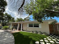 Building Photo - 1406 S Keene Rd