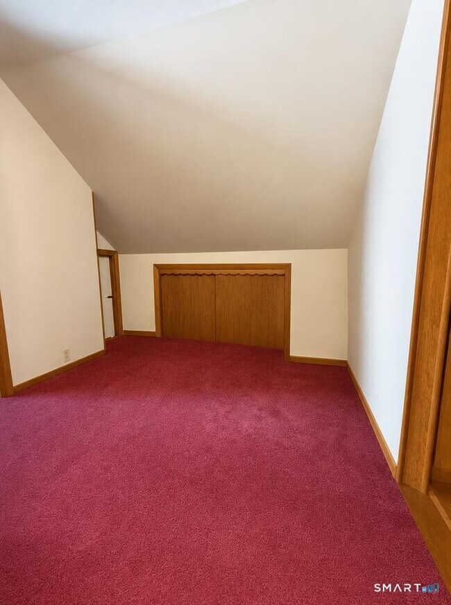 Building Photo - 44 Westphal St