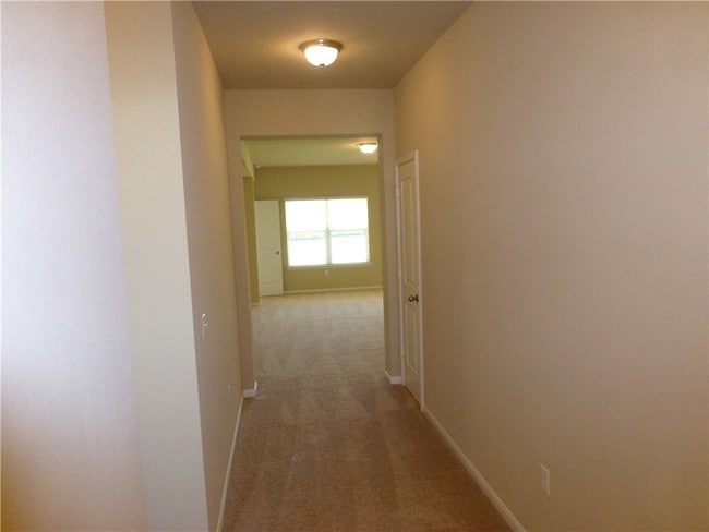 Building Photo - 113 Leona River Trail