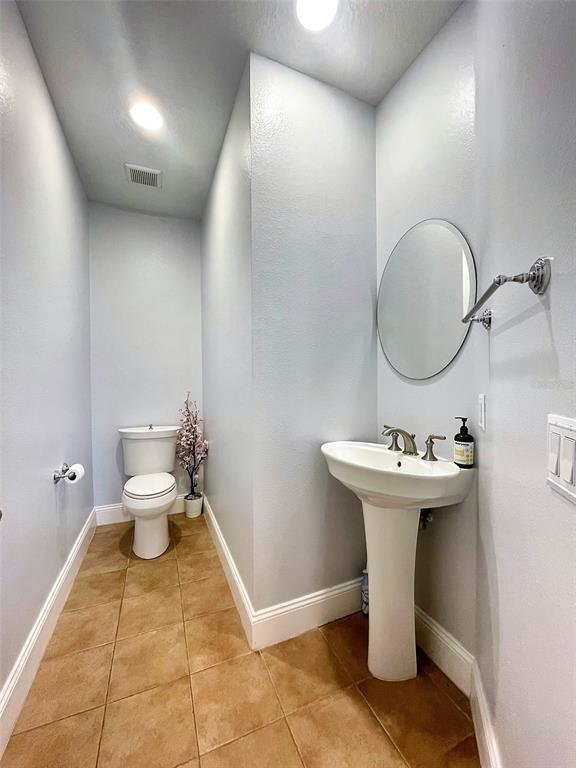 Building Photo - 2218 Soho Bay Ct