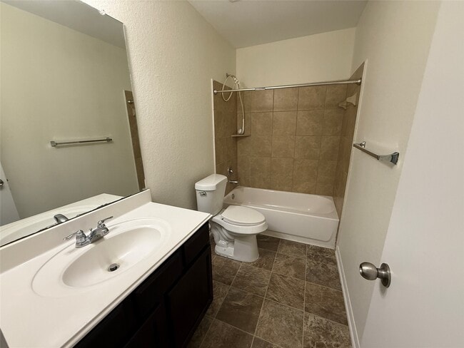 Building Photo - 3306 View Valley Trail