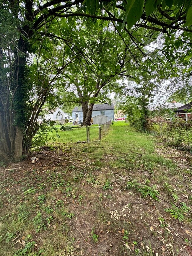 Building Photo - 3 bed 1 bath House in central Richmond