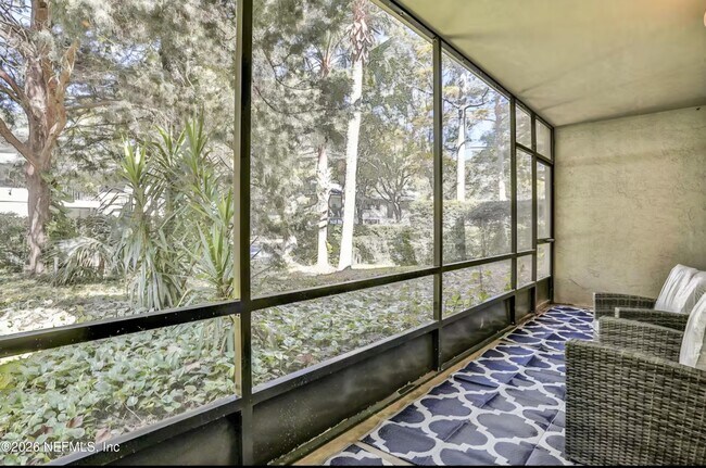 Building Photo - 9 Tarragona Ct