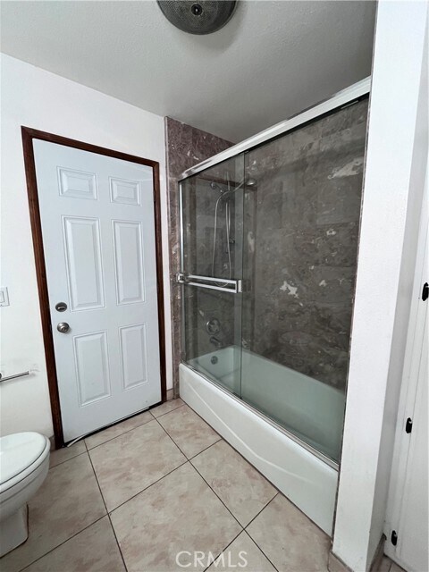 Building Photo - 43052 Charlton Ave