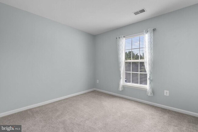 Building Photo - 6381 Stockbridge Overlook Ct