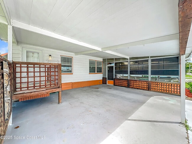 Building Photo - 568 Jennifer Cir