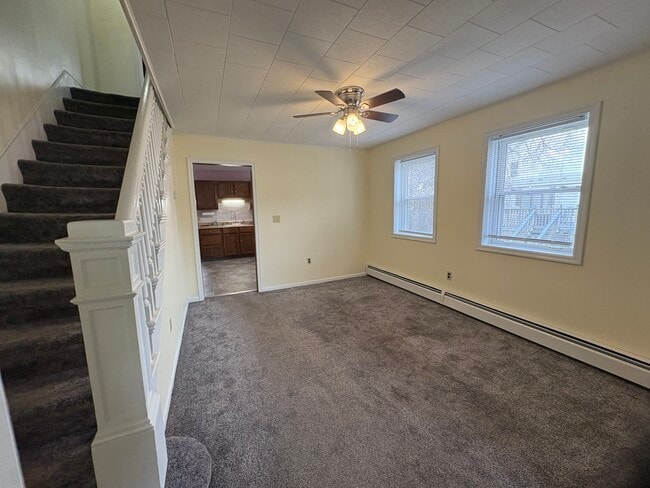 Building Photo - 25 St David St