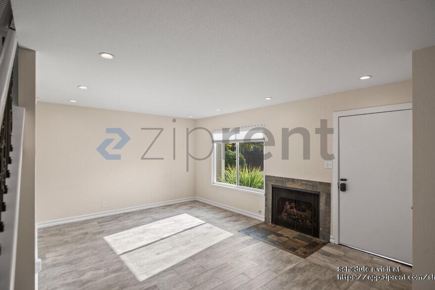 Building Photo - 4451 Fairlands Dr