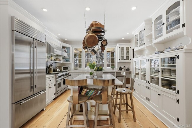 Building Photo - 15 High Ridge Rd