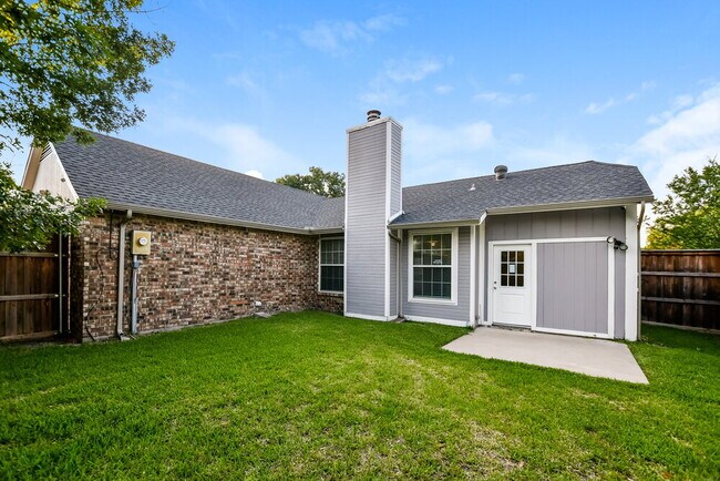 Building Photo - 426 Wheatridge Ave