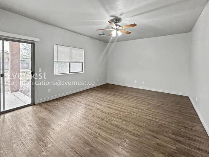 Building Photo - 2210 N 91st Ln