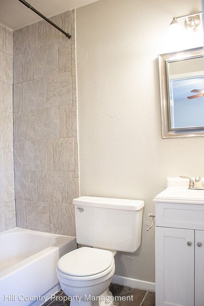 Building Photo - 3 br, 2 bath House - 612 Great Britain Blvd.