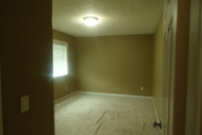 Building Photo - 15311 SE Bybee Dr