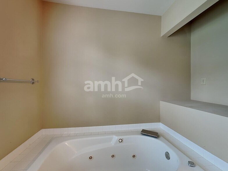 Building Photo - 124 Cyprus Cove Dr