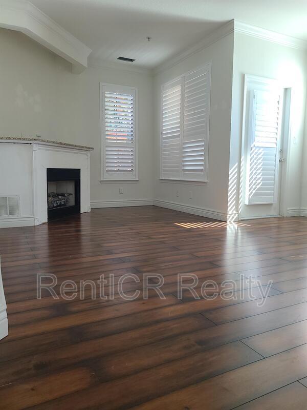 Building Photo - 2717 Via Cipriani