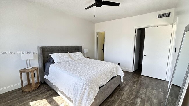 Building Photo - 4117 Bougainvilla Dr