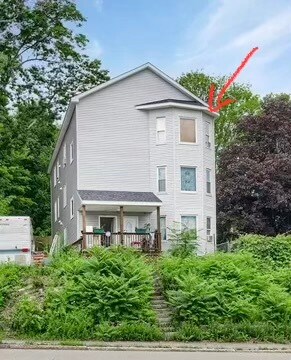 Building Photo - 1442 Main St