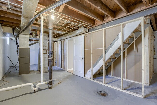 Building Photo - 3224 N 40th St