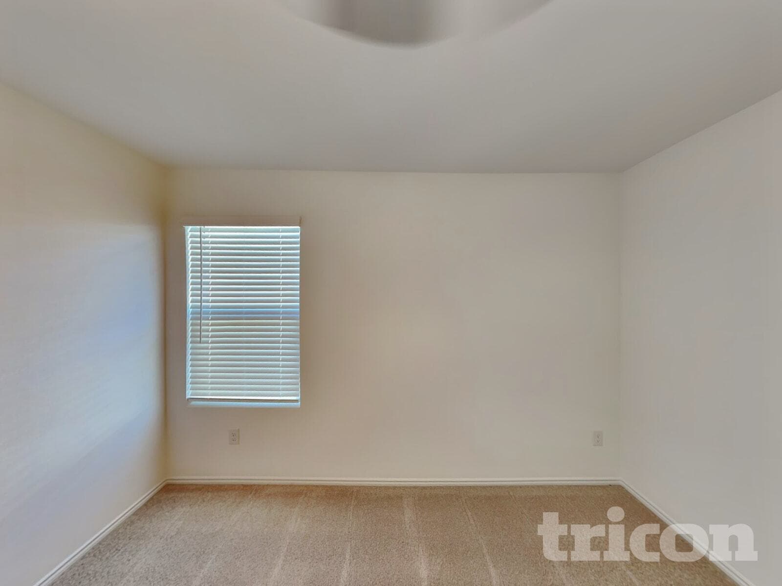 Building Photo - 1793 Courage Crk