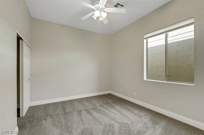 Building Photo - 2149 Sentito Cir