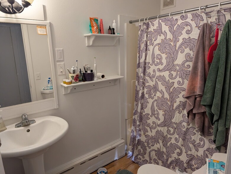 Building Photo - 61 Paine Ave