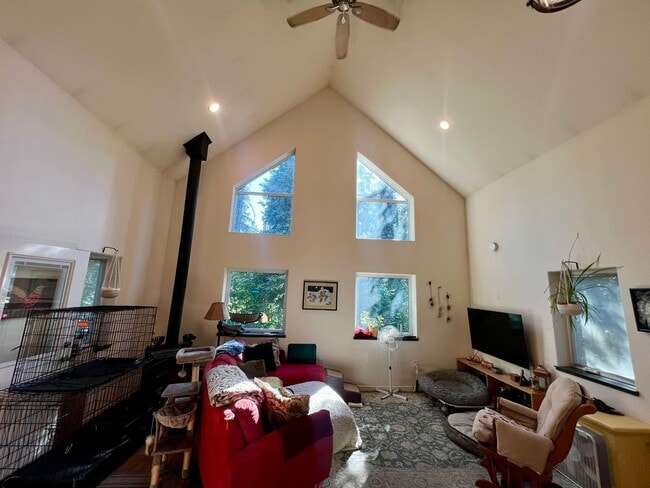 Building Photo - 2715 Tall Spruce Rd