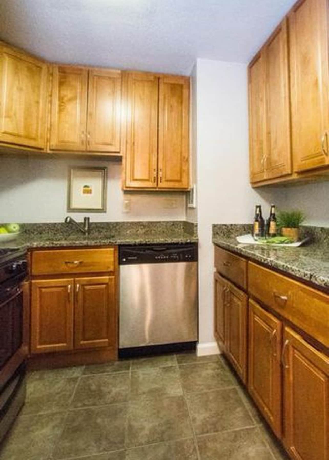 Kitchen - 2030 N Adams St