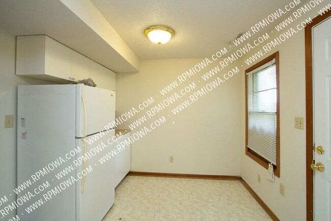 Building Photo - 207 Todd Cir