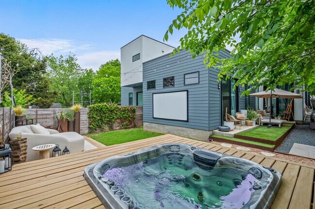 Building Photo - 2507 Audubon Pl