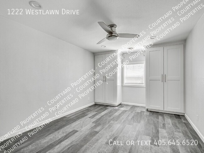 Building Photo - 1222 Westlawn Dr