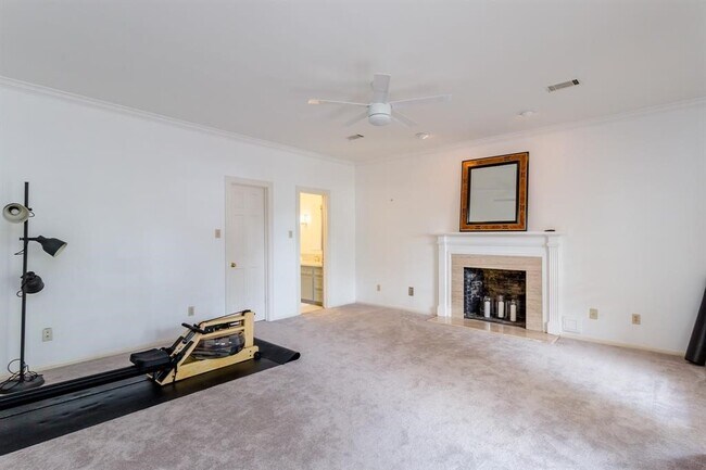 Building Photo - 3822 Overbrook Ln