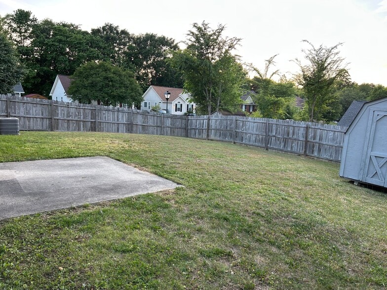 Building Photo - 5516 John McGraw Ln