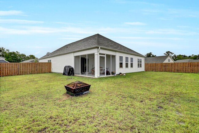 Building Photo - 108 Cassidy Ln