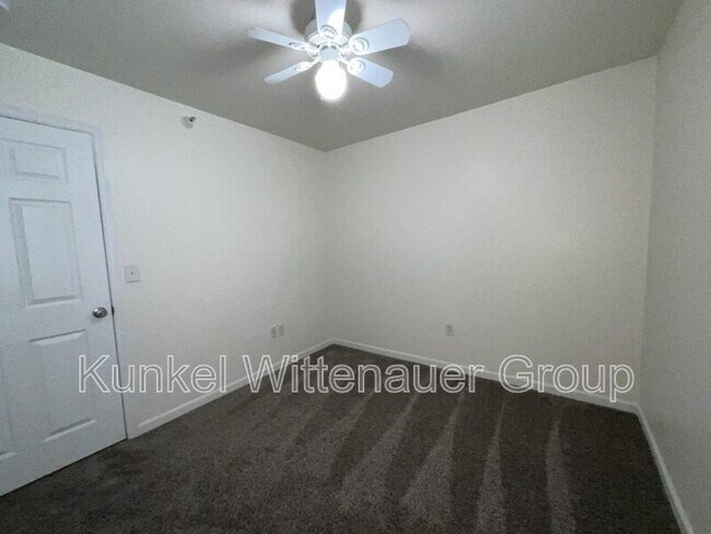 Building Photo - 701 Tower Grove Dr