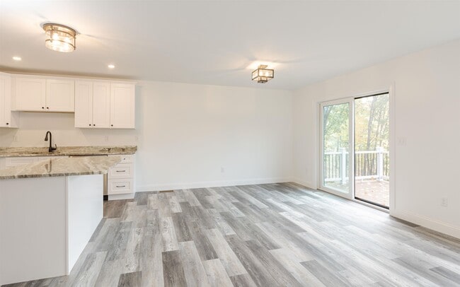 Building Photo - 359 Monadnock St