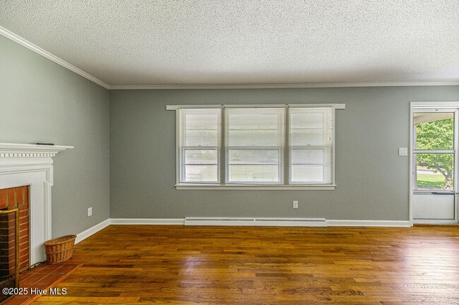 Building Photo - 507 Wilder Ave