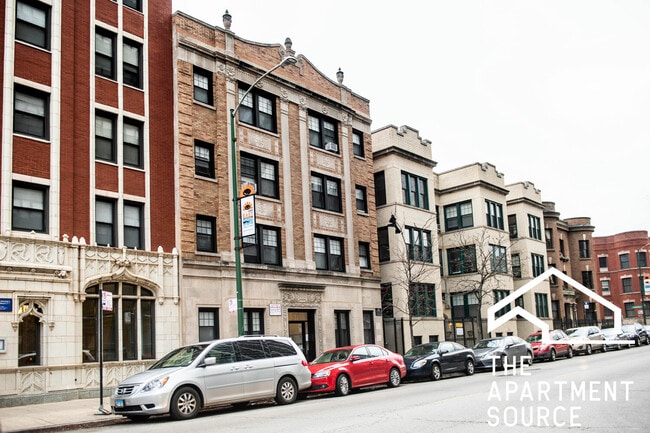 Building Photo - 511 W Belmont Ave