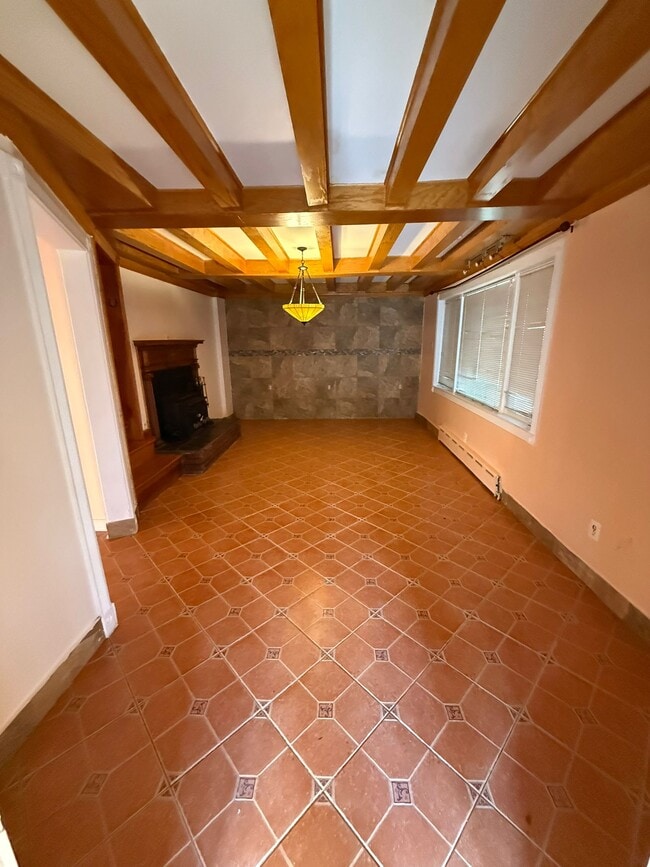 Building Photo - 445 W Hartsdale Ave