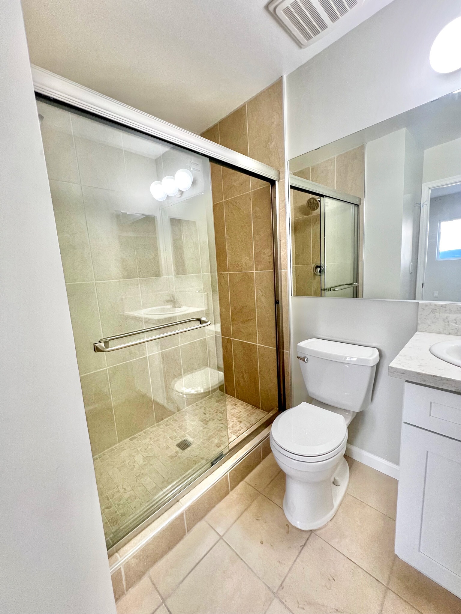 Building Photo - 1575 Manning Ave