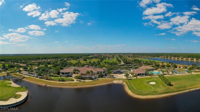 Building Photo - 10044 Siesta Bay Dr