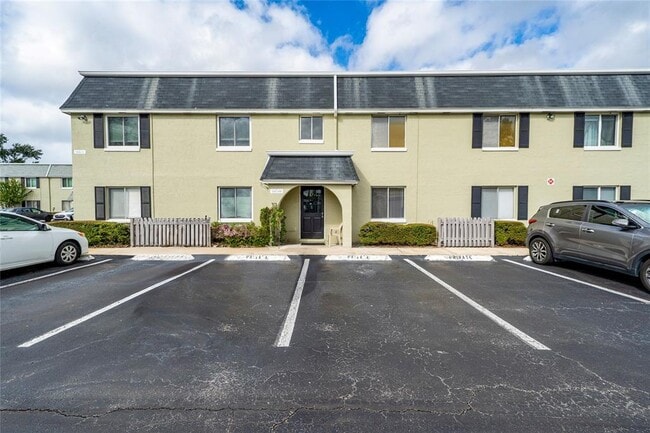 Building Photo - 525 Conway Rd