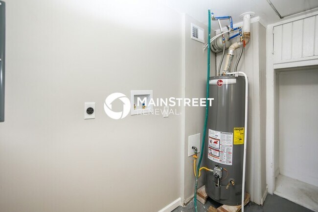 Building Photo - 3 Bedroom Pet-Friendly Home in Kansas City...