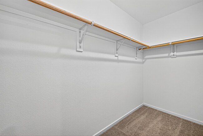 Building Photo - 26806 Nightingale Songs Dr