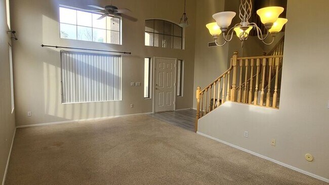 Building Photo - 5-bedroom in the heart of Gilbert