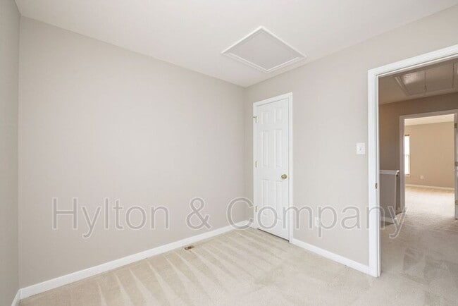 Building Photo - 907 Dominion Townes Ct