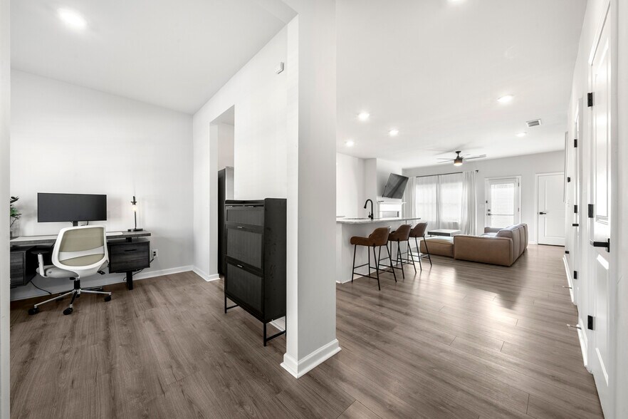 Building Photo - 4316 Mallory Ct