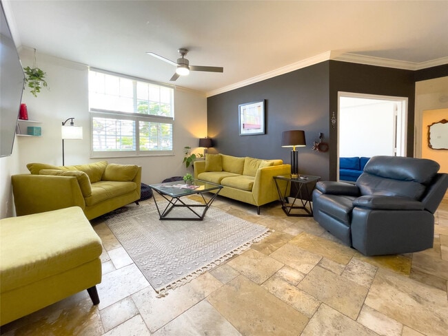 Building Photo - 1900 Van Buren St